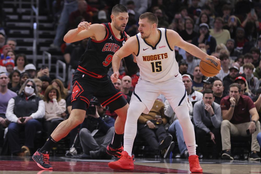 欧洲杯：法国男篮40分狂胜冰岛老鹰状元里萨谢15分引8人上双